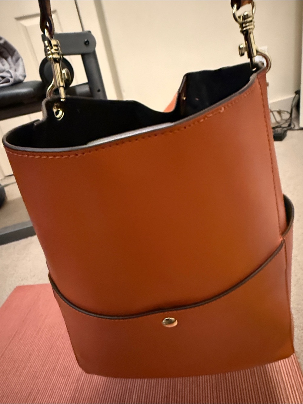 Women's Tan Leather Bucket Bag with Gold Hardware